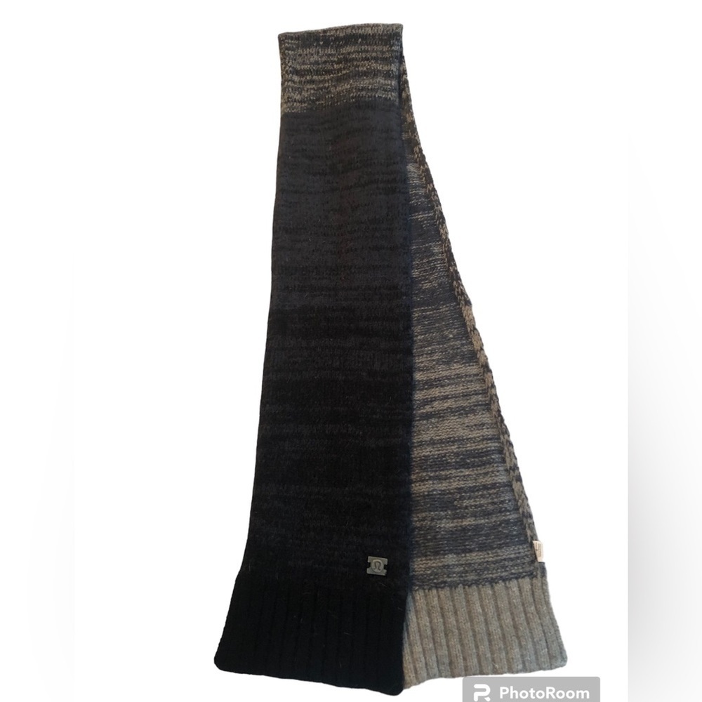 Lululemon Athletica Merino wool cashmere scarf